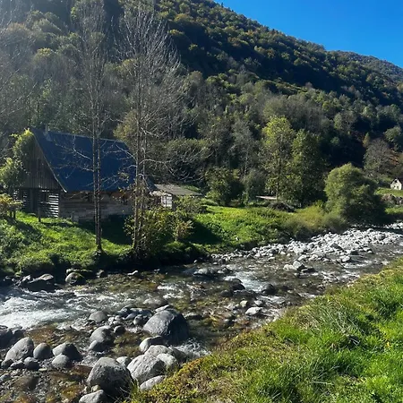 3 Aux Volets Bleus * Aulus-les-Bains